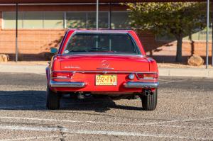 Mercedes-Benz 230 SL 1966 года  (NA)